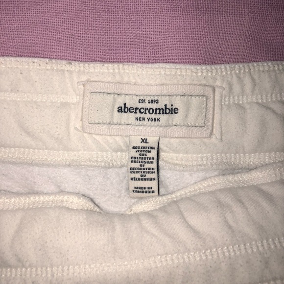 Abercrombie Never Worn Cloth Shorts XL - Picture 3 of 3